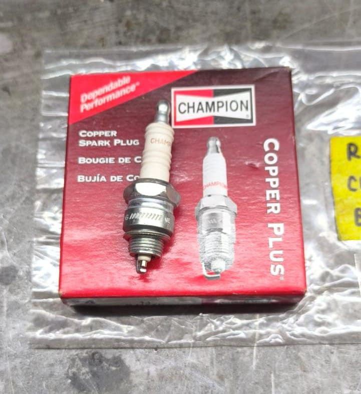 Jogo de Velas Champion RJ12YC Dodge 440